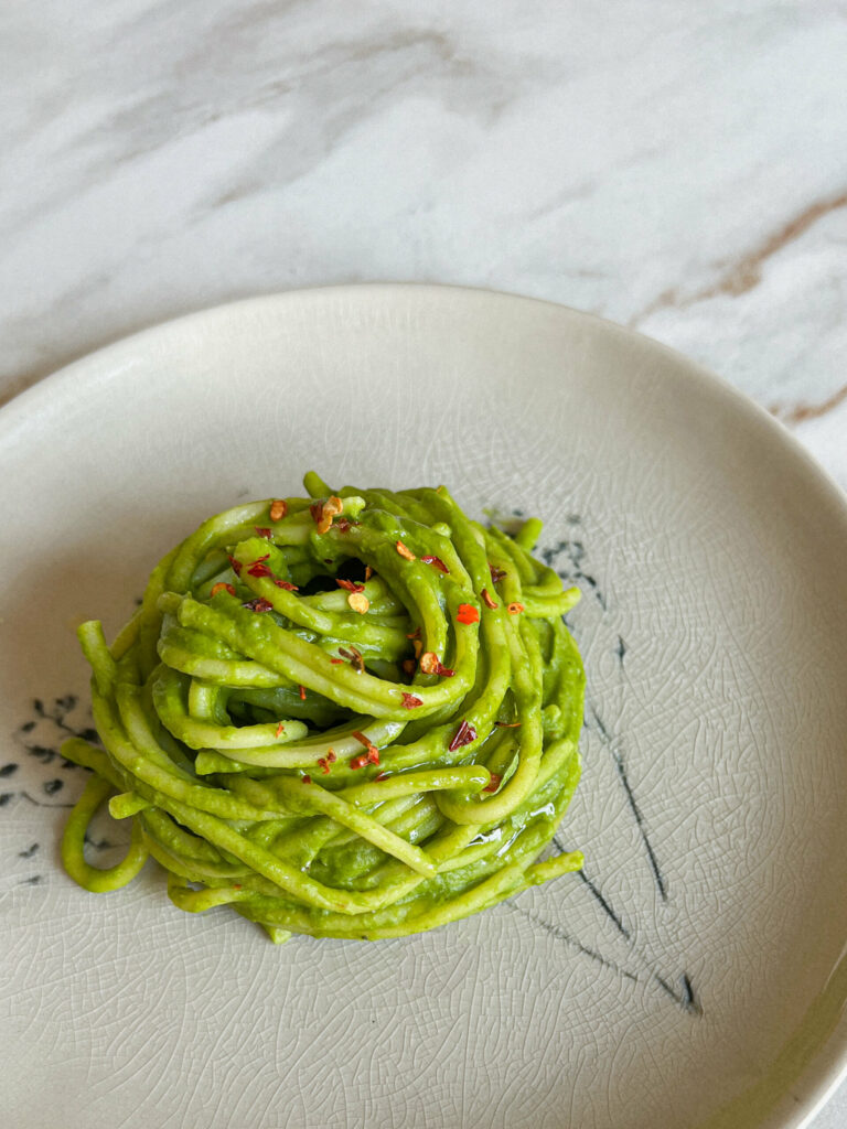 Žalia pasta su parmezano sūriu