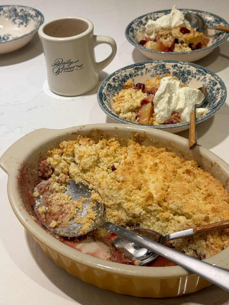 Festive crumble with pears and cranberries