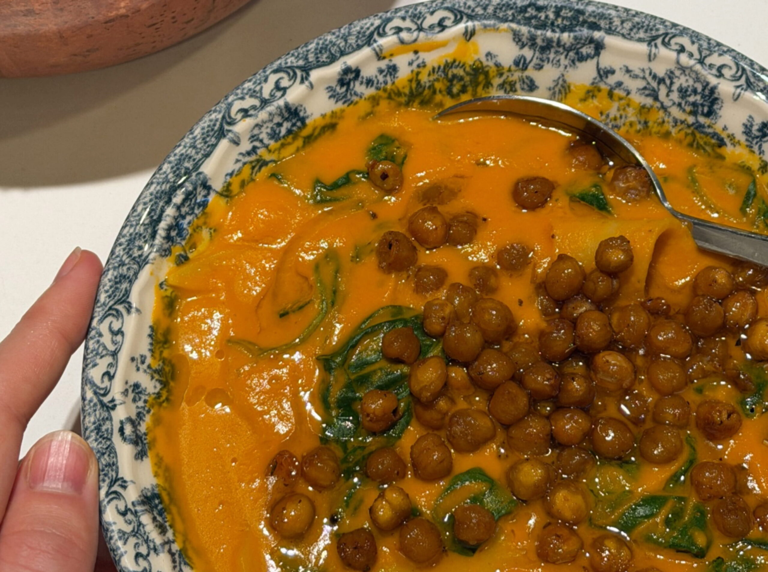 Lazanijos sriuba su traškiais avinžirniais