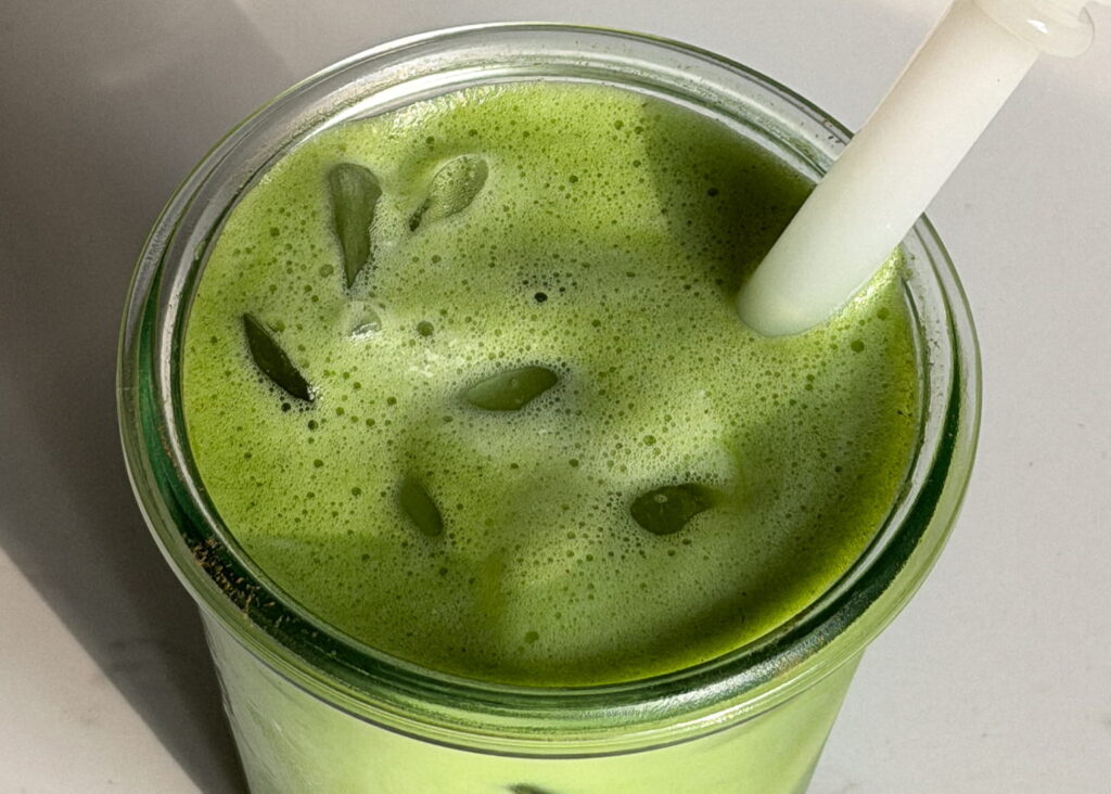 Išbandėm „viral“ matchos receptus