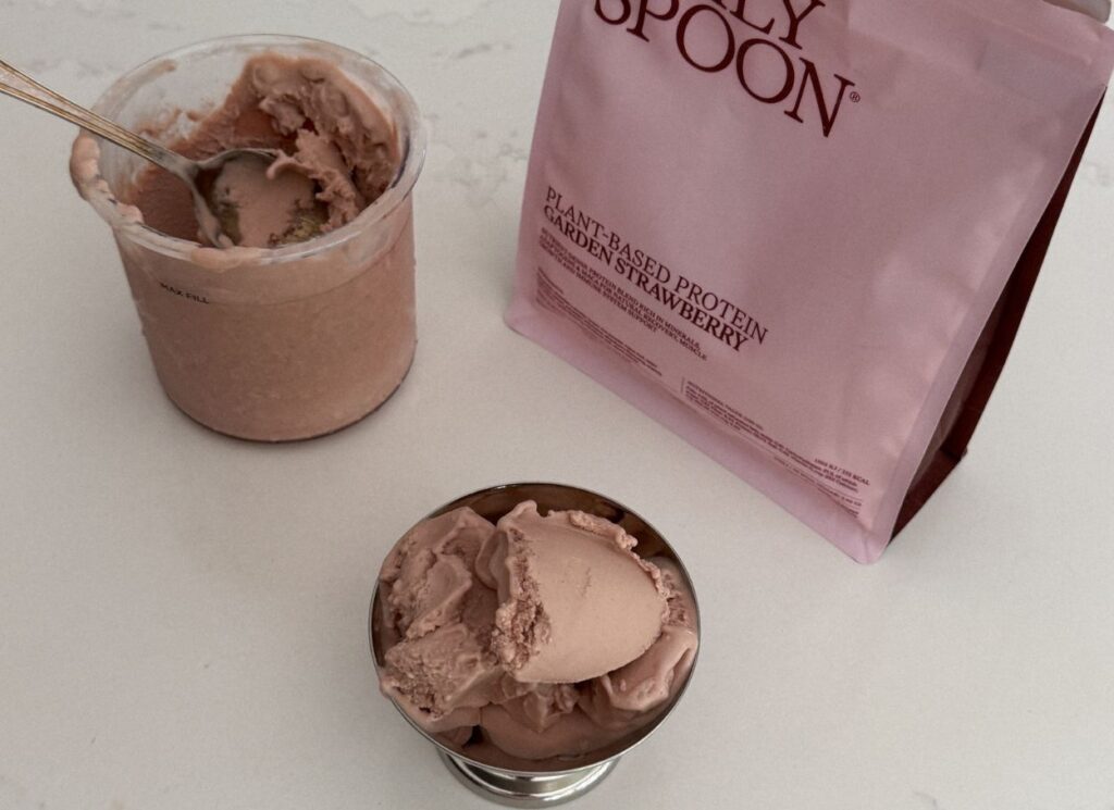 Homemade Strawberry Ice Cream – Of Course, With Protein 🍓